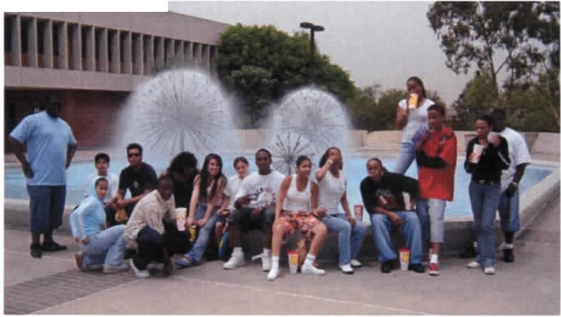 img-responsive slideanim